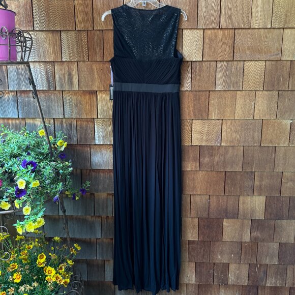 NWT Vera Wang Stunning Black Sleeveless Gown with Sheer Sequin Bodice Women's 8 - Picture 5 of 11
